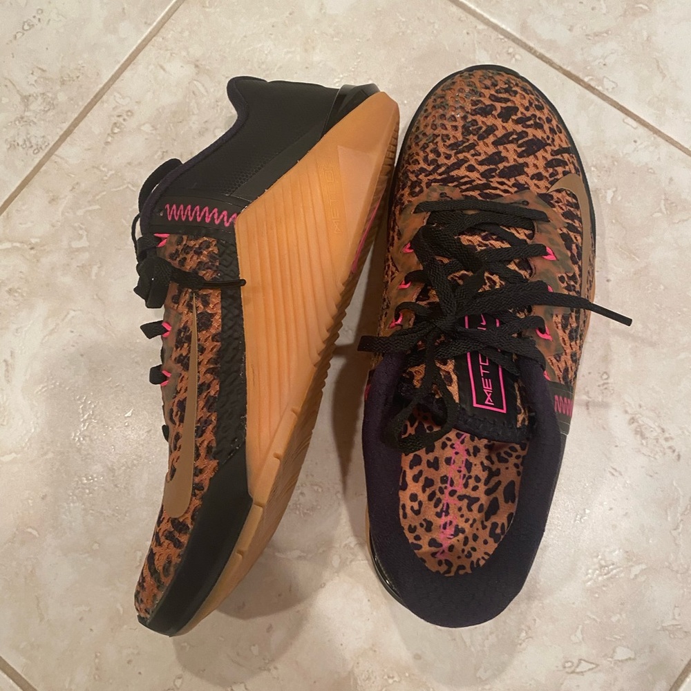NIKE METCON 6 SNEAKERS